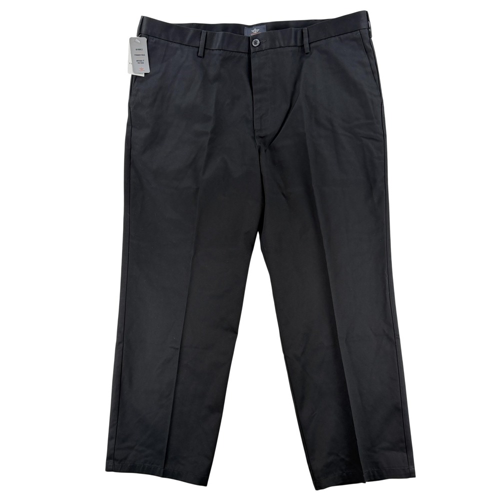Dockers Chino Pants Mens 42x30 Black Classic Fit Wrinkle Resistant Office NWT